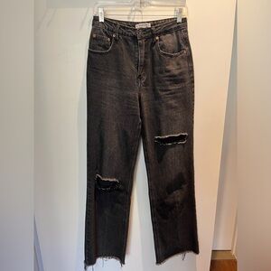 Vestique Signature Ripped Jeans